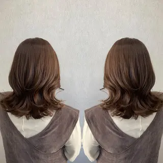 ミディアム カラー tocca 💜石田愛結💜のヘアスタイル