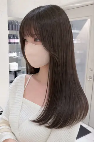 セミロング カラー ショートパーマ カットモデルのヘアスタイル