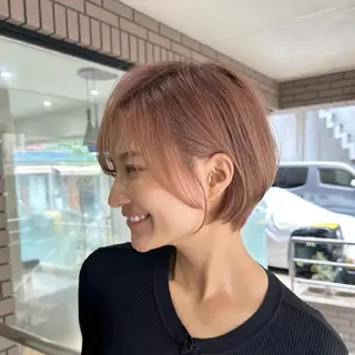 ショート グレージュ/レイヤー ふうか　渋谷のヘアスタイル