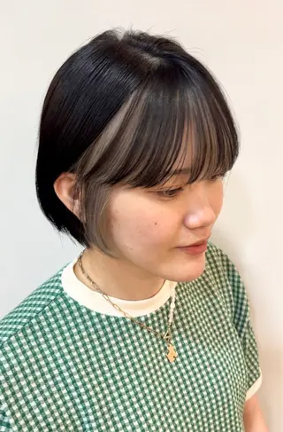 ショート カラー WHITE EYE浦和店所属・WHITE EYE 駒崎の眉毛・アイブロウイメージ