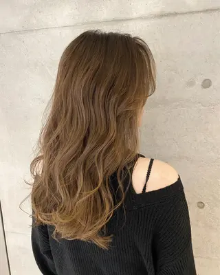 カラー 秋山 裕香のヘアスタイル