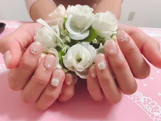 ネイル マツエク・マツパ 指名支持率NO.1 スタイリストのヘアスタイル