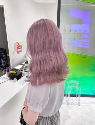 ミディアム カラー 🤍💕ブリーチカラ ーAyaka💕🤍のヘアスタイル