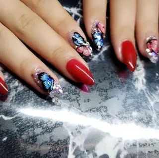 セミロング ネイル クロキ 。のネイルデザイン