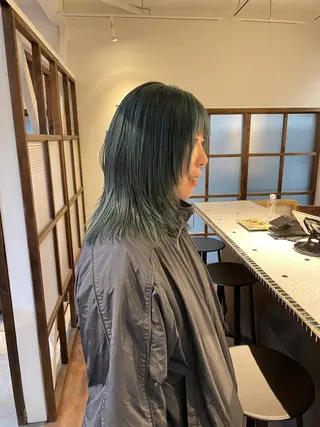 セミロング 高橋 愛美のヘアスタイル