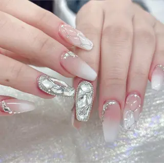 ネイル HIN NAILのネイルデザイン