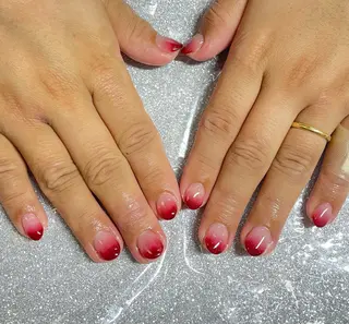 ネイル VIERU 🌈🎀💖のネイルデザイン