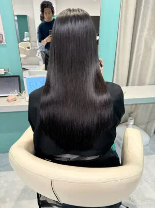 ロング 髪質改善ストレート/レイヤーカット/Lee Horie所属・髪質改善&縮毛矯正 池本 有宏のヘアスタイル