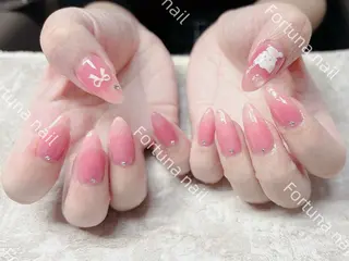 ネイル Nail •Head スパFortunaのネイルデザイン