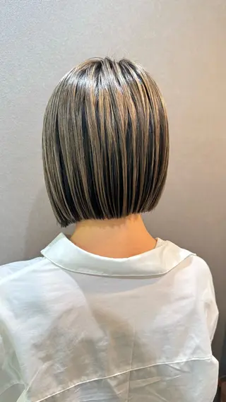 ミディアム カラー  ︎︎ YUWAのヘアスタイル