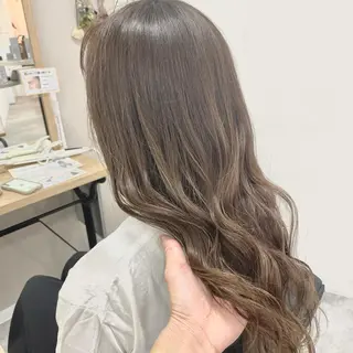 ロング カラー 色白に見える暗髪 梅田・増田のヘアスタイル