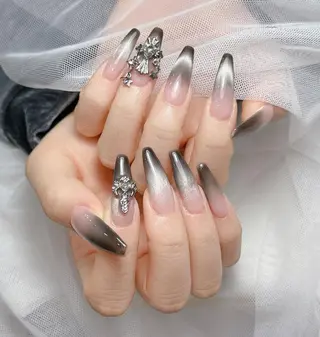 カラー ロング Bling Salonのネイルデザイン