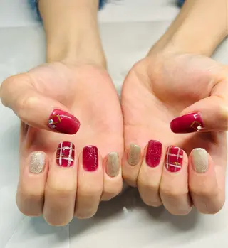 ネイル Y's TONEのネイルデザイン