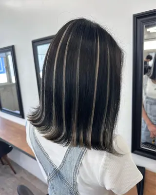 ミディアム Erika TopStylistのヘアスタイル