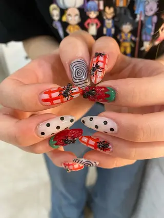 ネイル 栗田 ゆう子のネイルデザイン