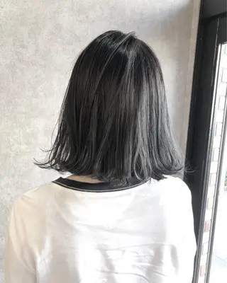 ショート カラー 顔周りレイヤー/韓国 ブリーチminamiのヘアスタイル