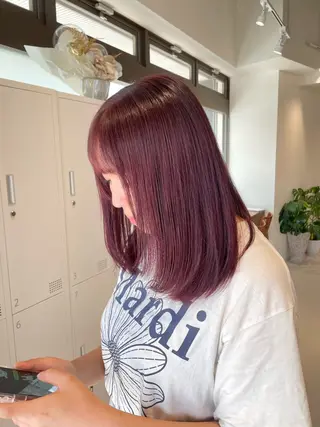 ミディアム カラー ボブ/インナーカラー /眉毛/Miyuのヘアスタイル