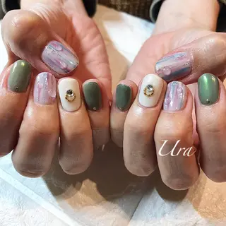 ネイル UrakoNail 《nail》のネイルデザイン