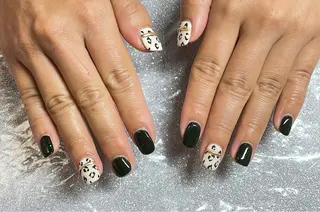 ネイル VIERU 🌈🎀💖のネイルデザイン