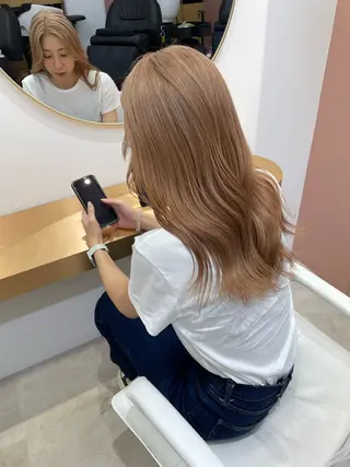 セミロング ブリーチ指名 No１🏆RENのヘアスタイル