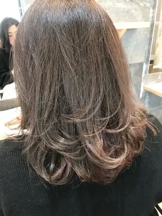 ミディアム カラー AUBE hair ales福岡平尾店所属・塚本 昂のヘアスタイル