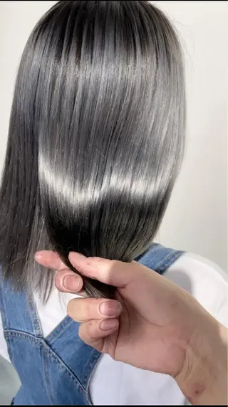 ショート カラー チヒョ🦋 韓国hair🇰🇷のヘアスタイル