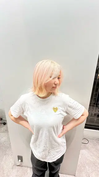 ミディアム 湖香 (コノカ)のヘアスタイル