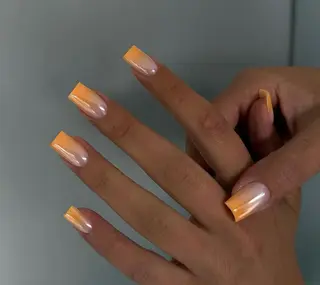 ネイル 高木 維麗絲のネイルデザイン