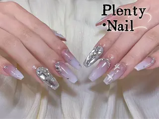 ネイル Diamond Kokona🩷のネイルデザイン