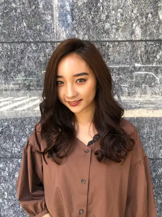 ロング カラー ヘアアレンジ 【似合うが見つかる】 Hanaのヘアスタイル