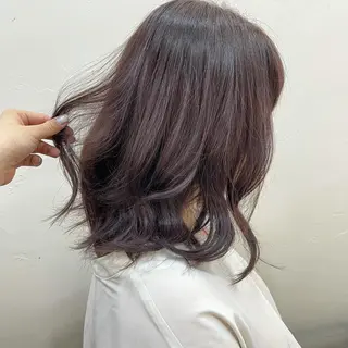 ミディアム 顔まわりレイヤー/ bob及川亜沙美のヘアスタイル