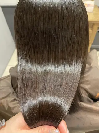 ロング 茂木 結希のヘアスタイル