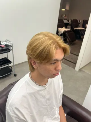 ショート カラー パーマ メンズ qualiaクオリア クラモチ　タクミのヘアスタイル