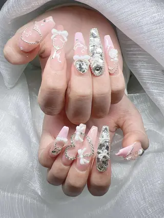ネイル Lee Nailsのネイルデザイン