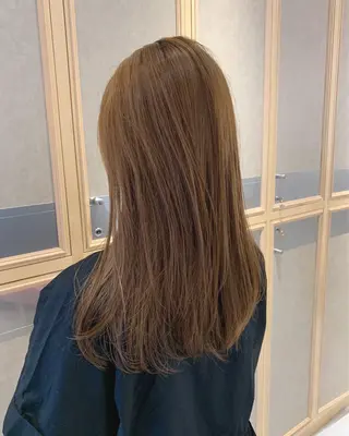 セミロング カラー TENELE所属・チバ タクミのヘアスタイル