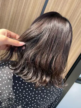 カラー 小澤 璃奈のヘアスタイル