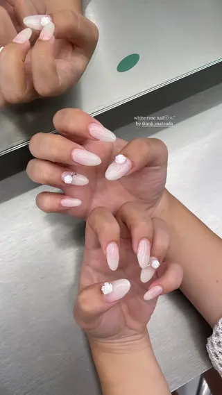 ネイル ᴀɴᴊɪ♡束感まつ毛 /京都のマツエク・マツパデザイン