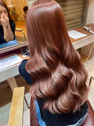 ロング 古澤 あかねのヘアスタイル