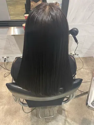 ロング パーマ youres hair東新宿店所属・新宿⌇韓国風ヘア ⌇透明感カラーのヘアスタイル