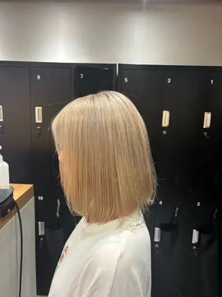 ミディアム カラー ハイトーン/アレンジ 🎀アオイ🎀のヘアスタイル