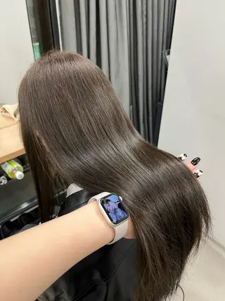 ロング カラー miku🧸 ／韓国艶髪のヘアスタイル