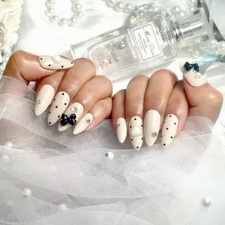 ネイル 𝐚 𝐤 𝐢のネイルデザイン