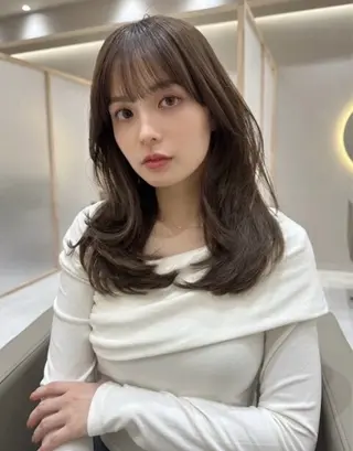 ミディアム レイヤーカット🌙 縮毛矯正🪞ヒロキのヘアスタイル