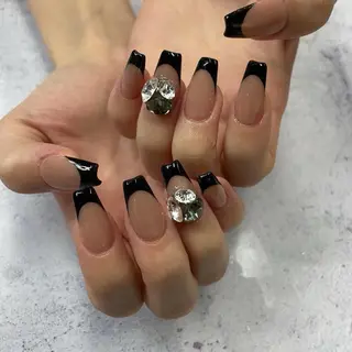 ネイル nailstudio eviz新宿店のネイルデザイン