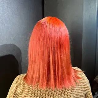 ミディアム カラー TAKUMI ハイトーン/ウルフのヘアスタイル