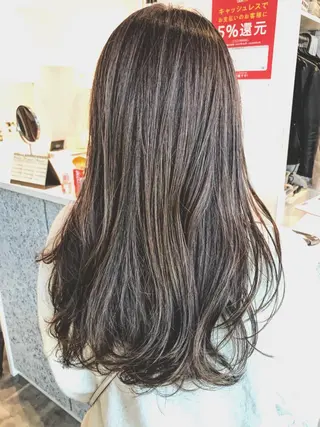 セミロング 所渉/韓国レイヤー /ウルフカットのヘアスタイル