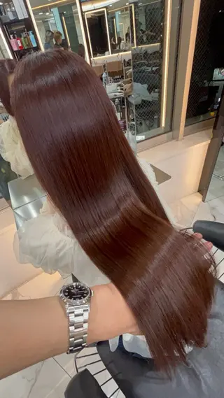 カラー ナズ ナズのヘアスタイル