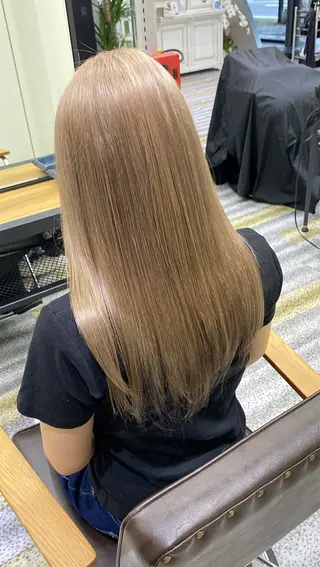 ロング 石原 侑祈のヘアスタイル