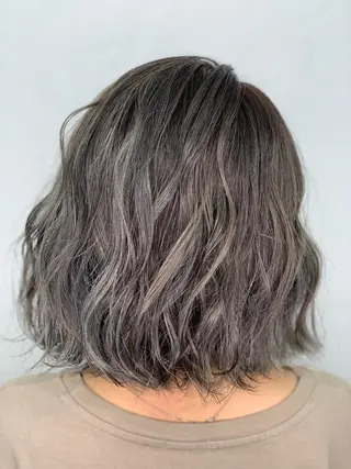 ショート カラー ブリーチ特化 / share 元太のヘアスタイル