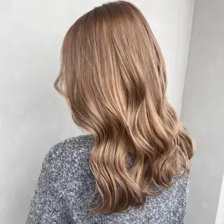 ミディアム MAKI🦋 GRANDE Lyのヘアスタイル